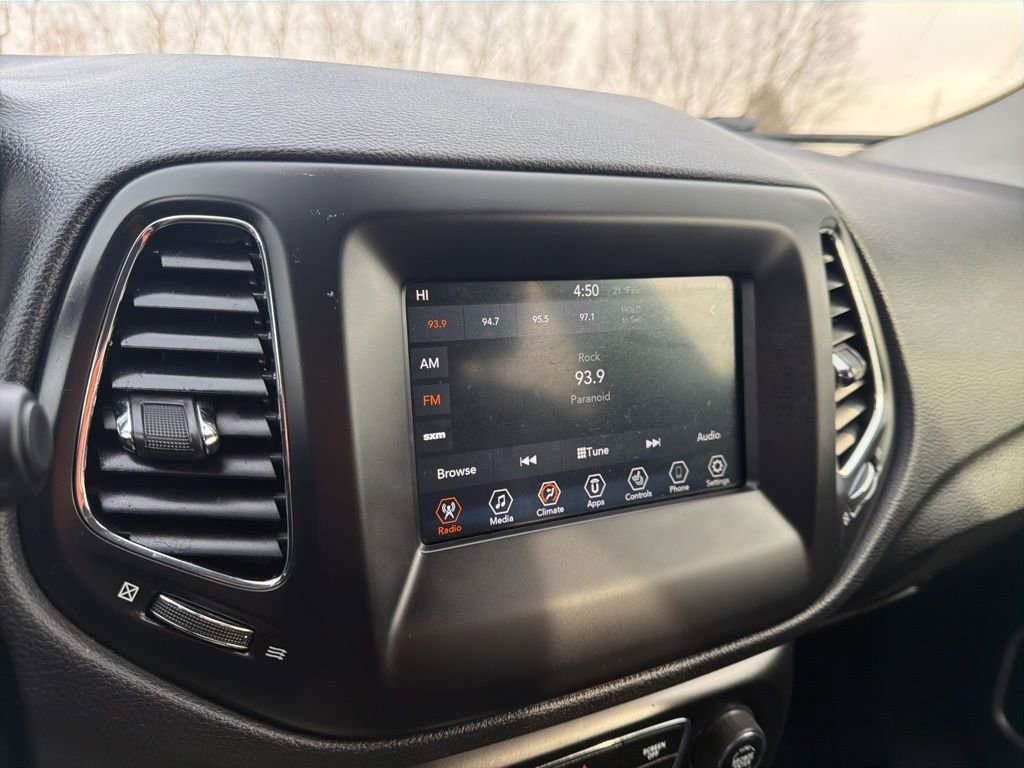 Used 2019 Jeep Compass Latitude w/ Popular Equipment Group image 28