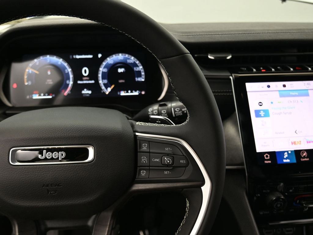 New 2025 Jeep Grand Cherokee Limited image 19