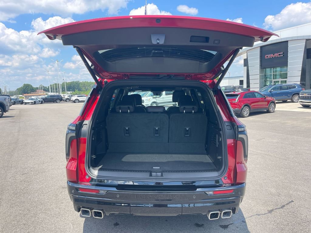 Used 2024 Chevrolet Traverse RS w/ LPO, Floor Liner Package image 31