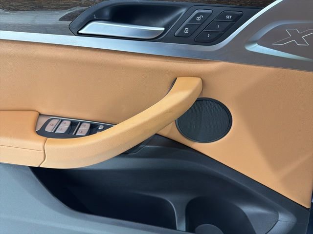 Certified 2023 BMW X4 xDrive30i w/ Convenience Package image 11