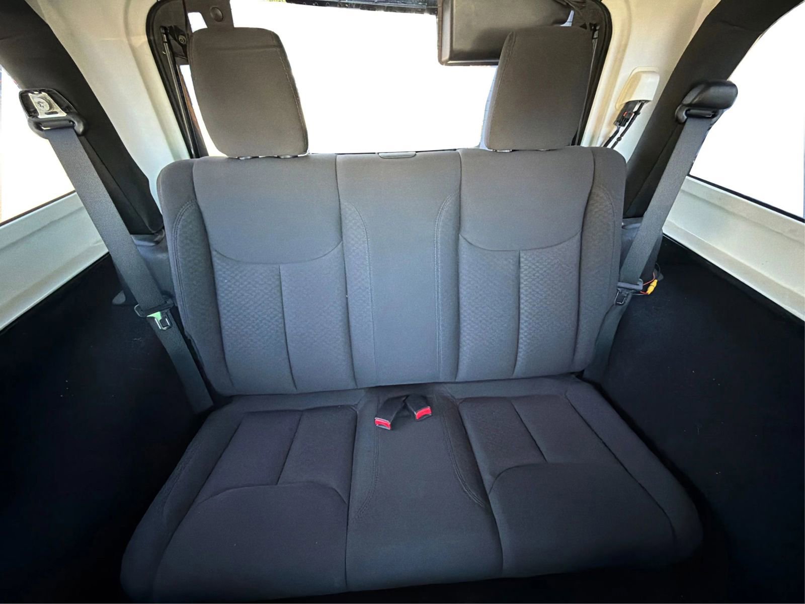 Used 2017 Jeep Wrangler Sport AWD/4WD image 14