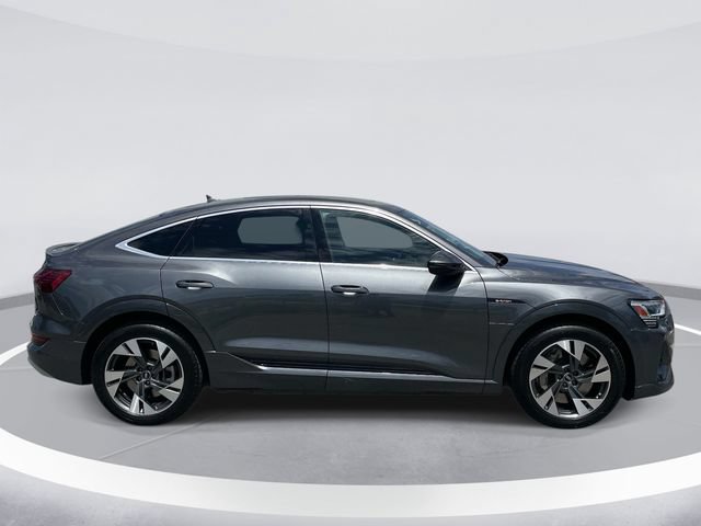 Used 2022 Audi e-tron Premium AWD/4WD image 3