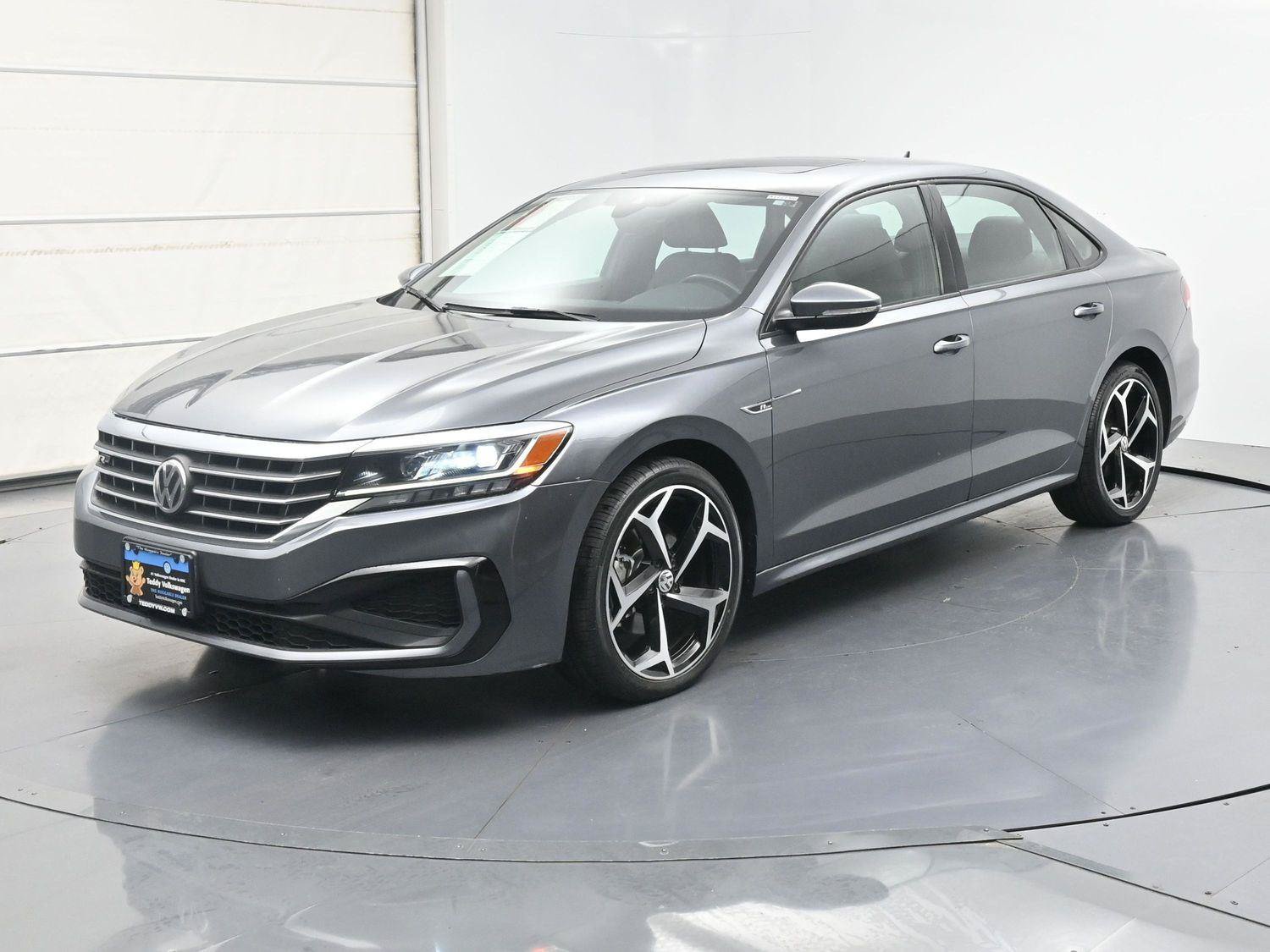 Used 2022 Volkswagen Passat 2.0T R-Line