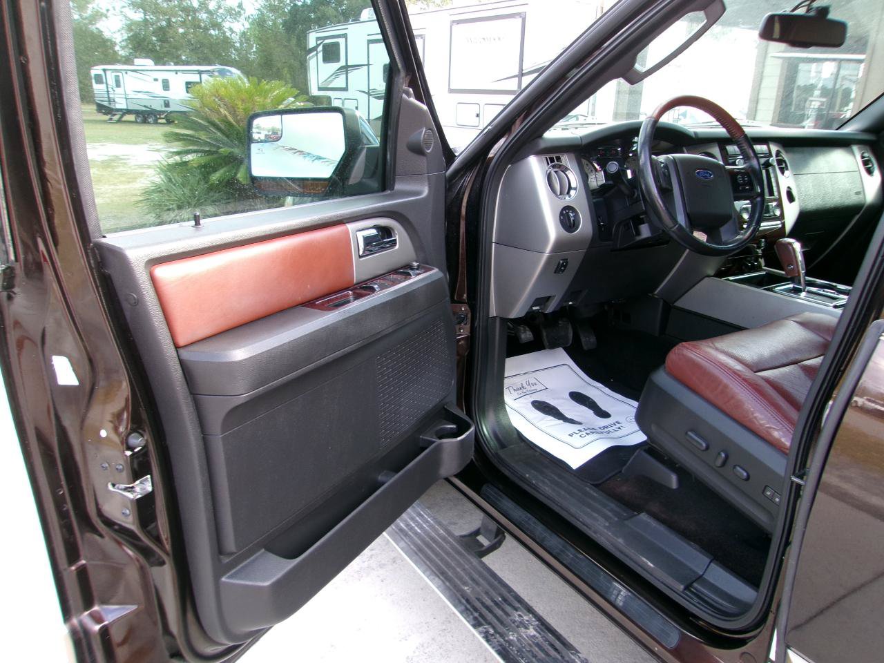 Used 2013 Ford Expedition EL King Ranch RWD image 9