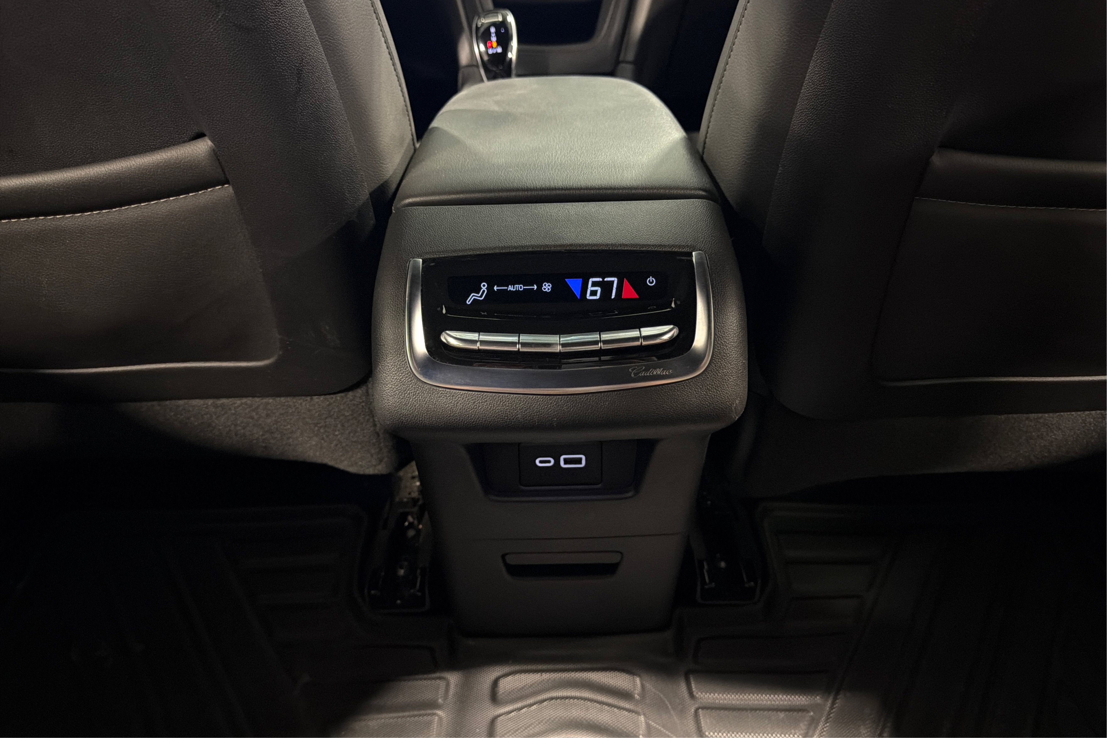 Used 2022 Cadillac XT6 Luxury AWD/4WD image 40