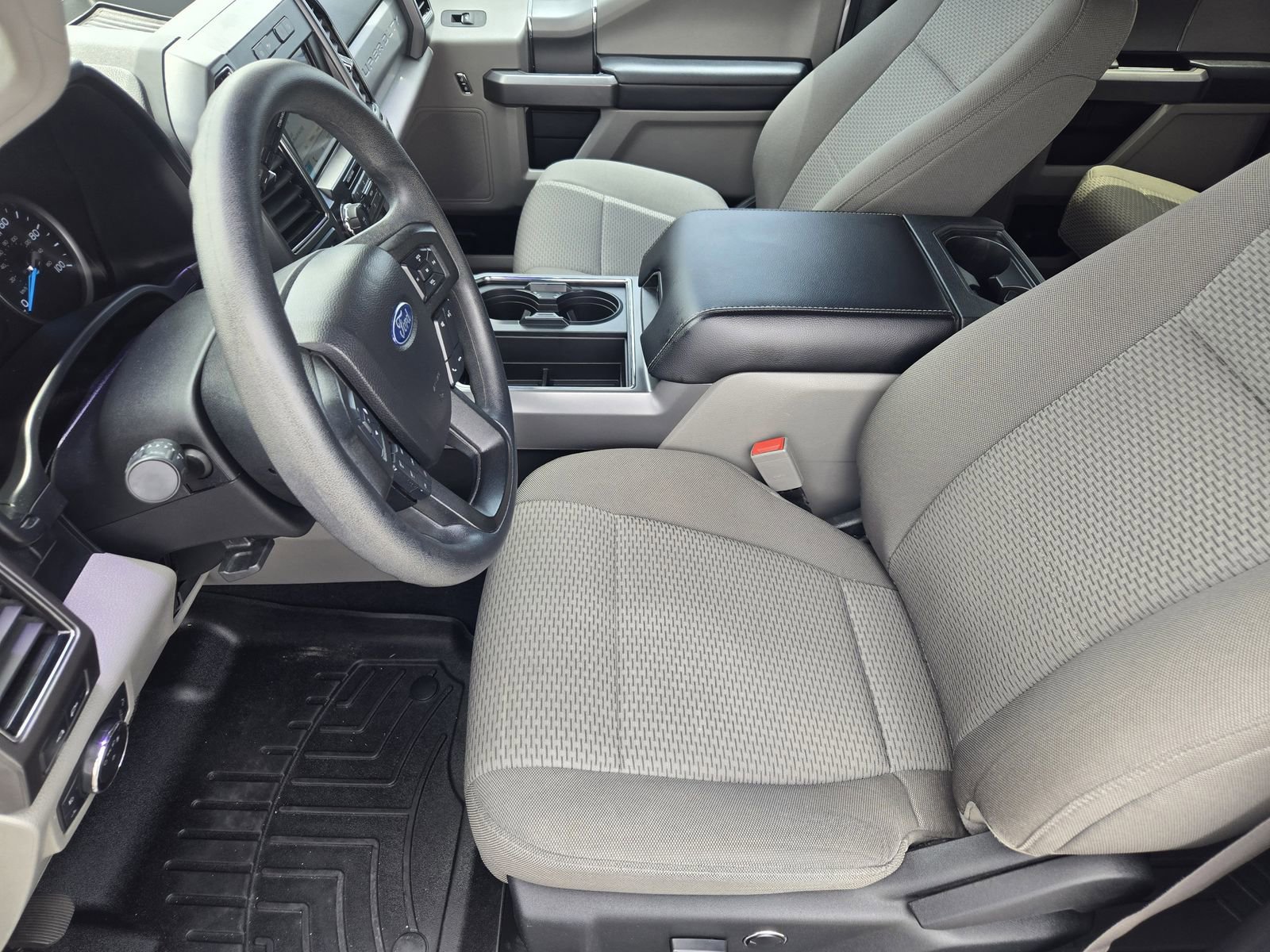 Used 2019 Ford F250 XLT w/ XLT Premium Package AWD/4WD image 13