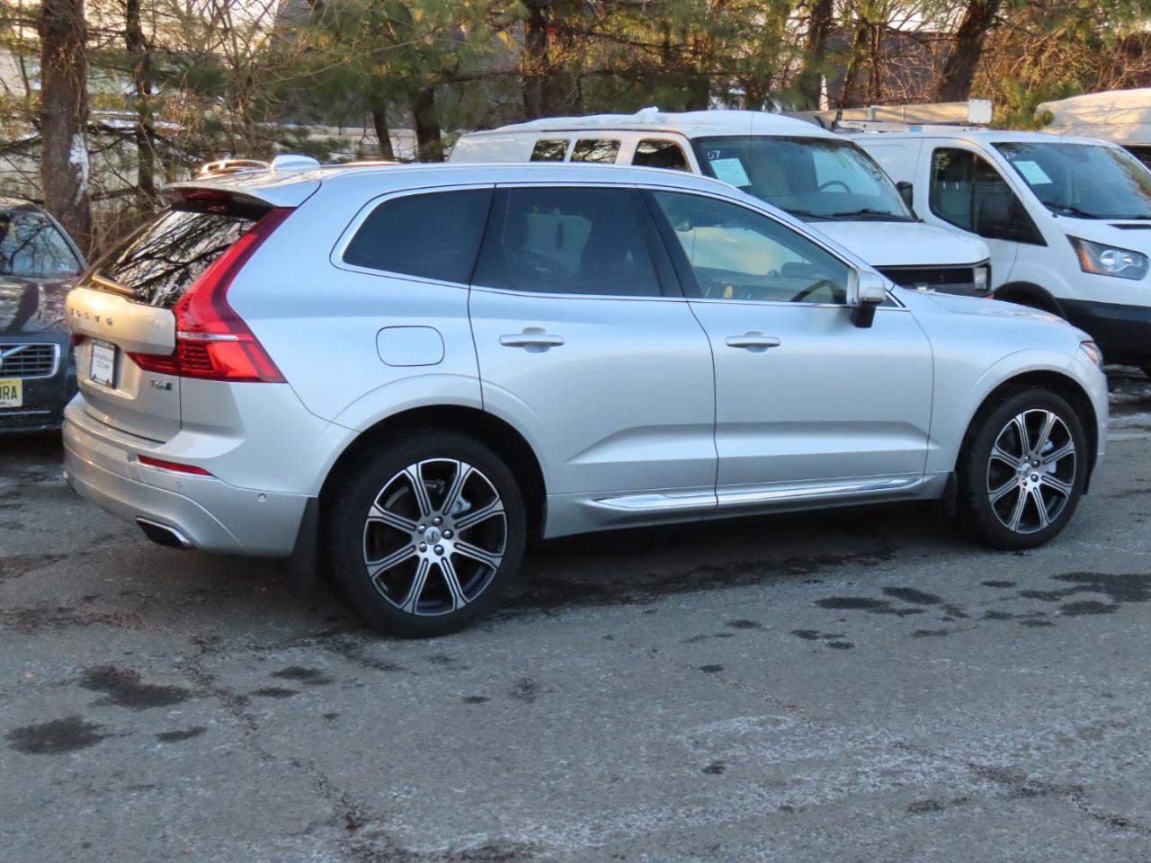 Used 2018 Volvo XC60 T6 Inscription w/ Convenience Package image 20