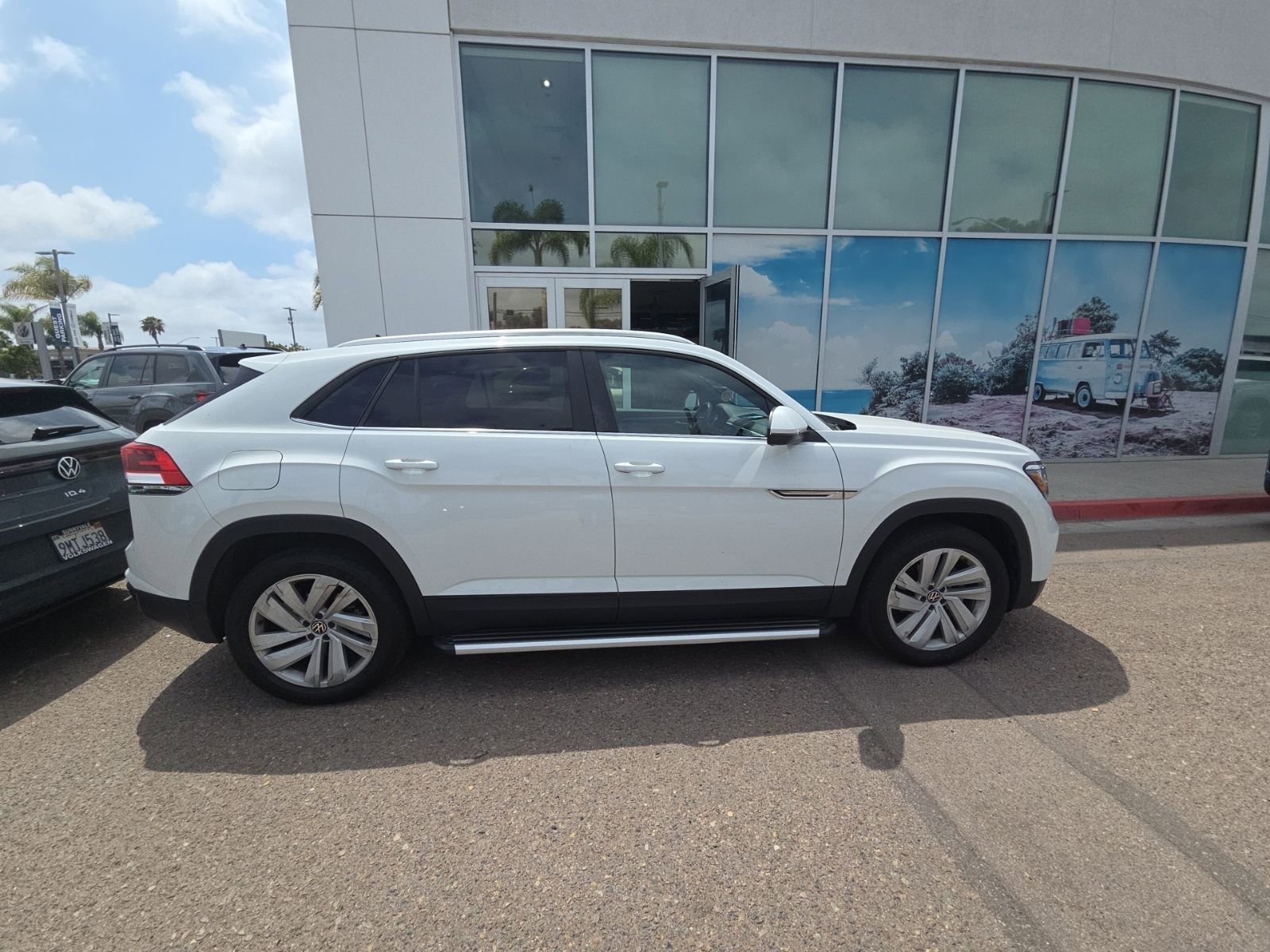 Used 2023 Volkswagen Atlas Cross Sport SE AWD/4WD image 5