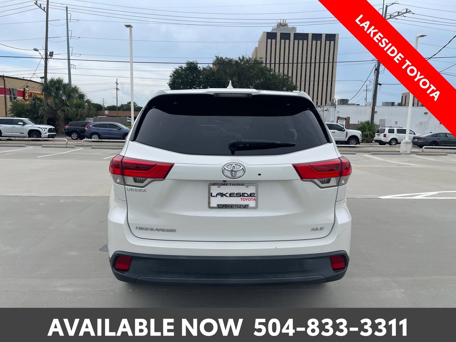 Used 2019 Toyota Highlander XLE FWD image 4