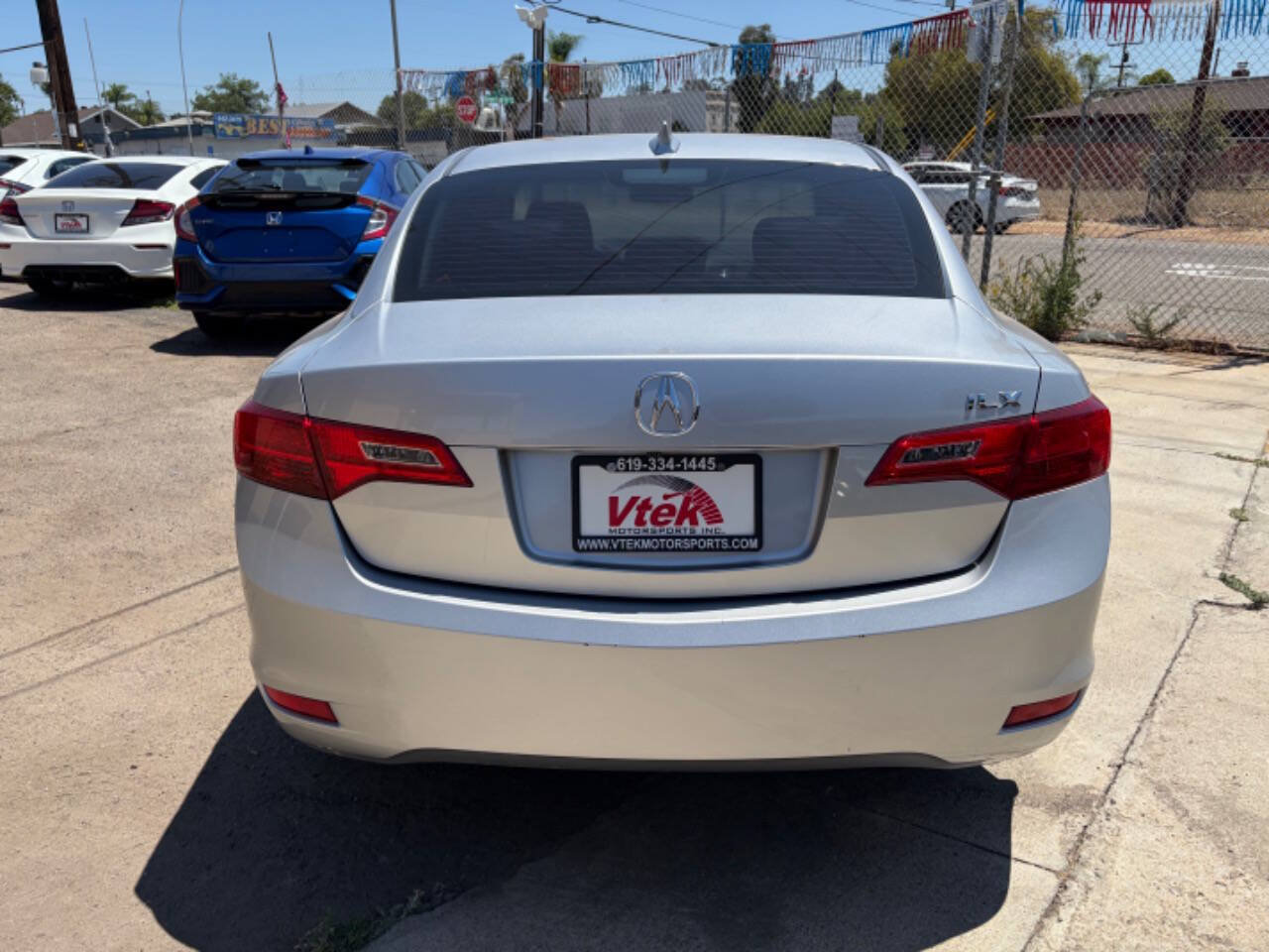 Used 2013 Acura ILX w/ Premium Package FWD image 4