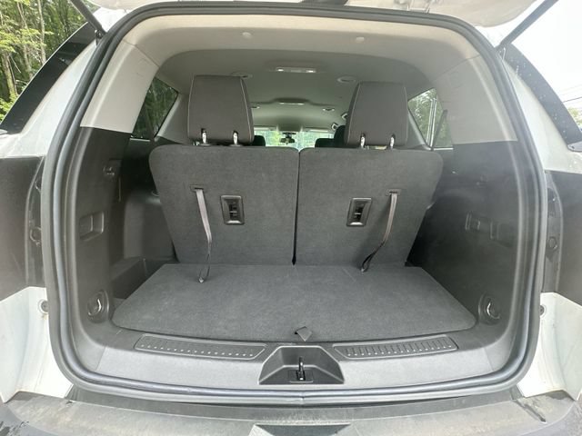 Used 2023 GMC Acadia SLE FWD image 29