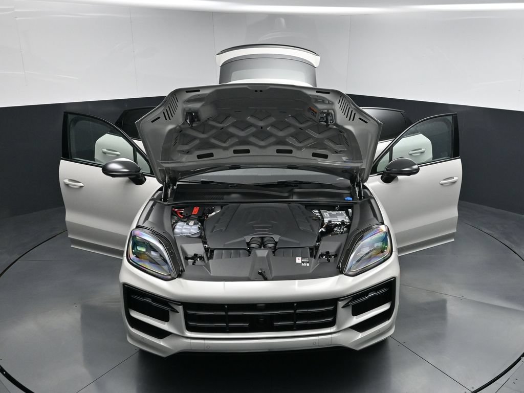 New 2026 Porsche Cayenne S AWD/4WD image 30