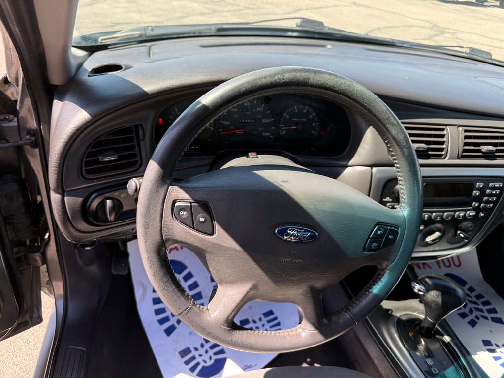 Used 2003 Ford Taurus SES FWD image 12