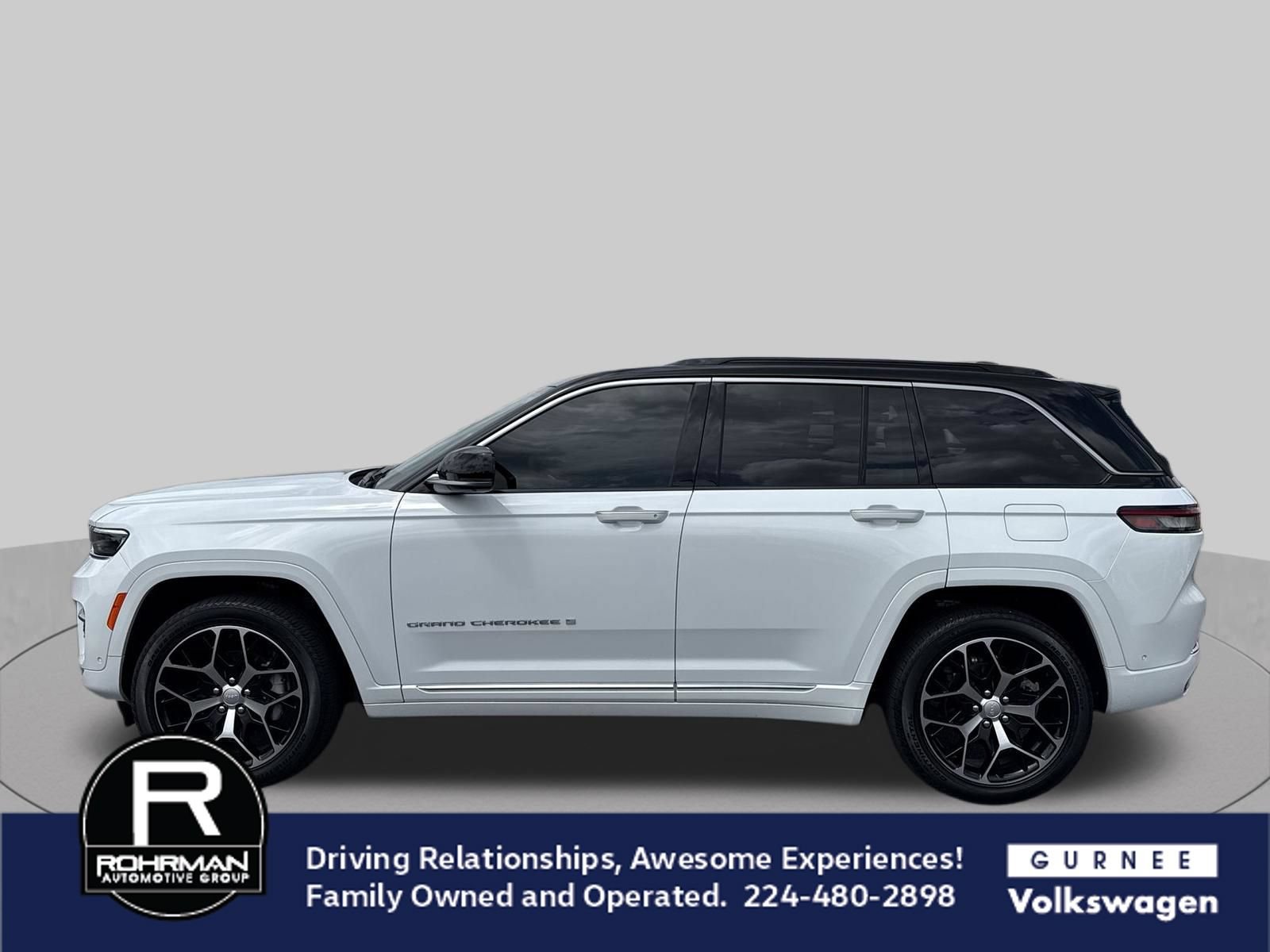 Used 2025 Jeep Grand Cherokee Summit AWD/4WD image 5