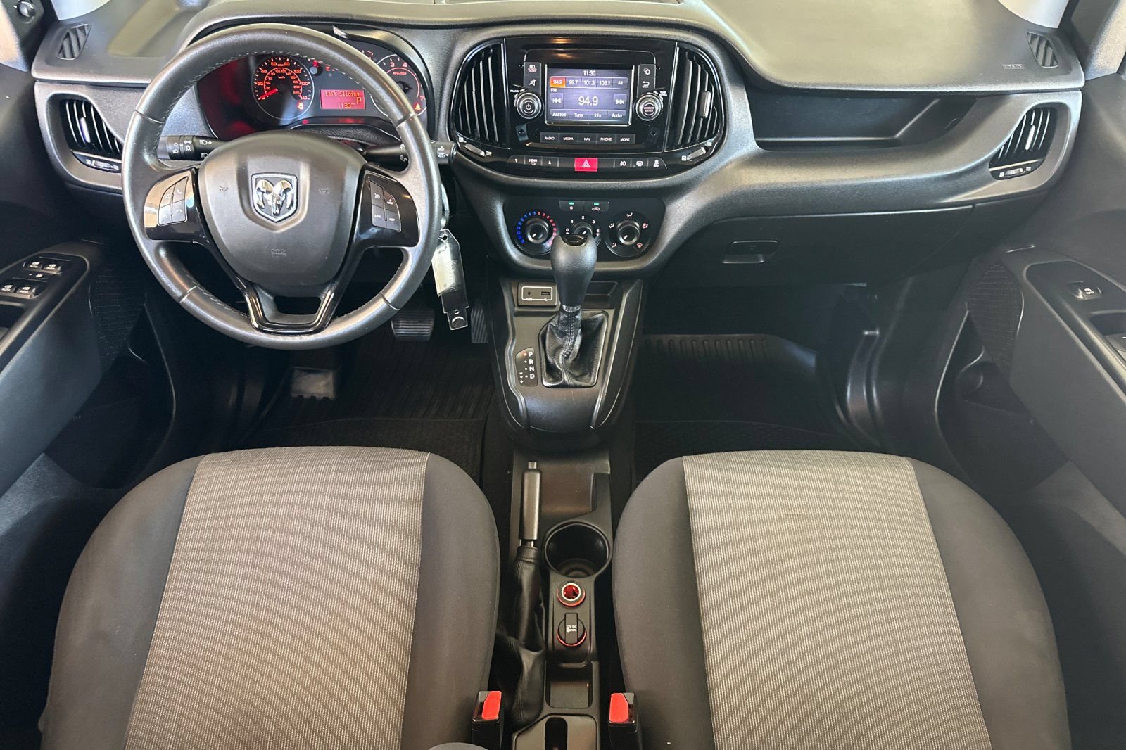 Used 2018 RAM ProMaster City SLT FWD image 10