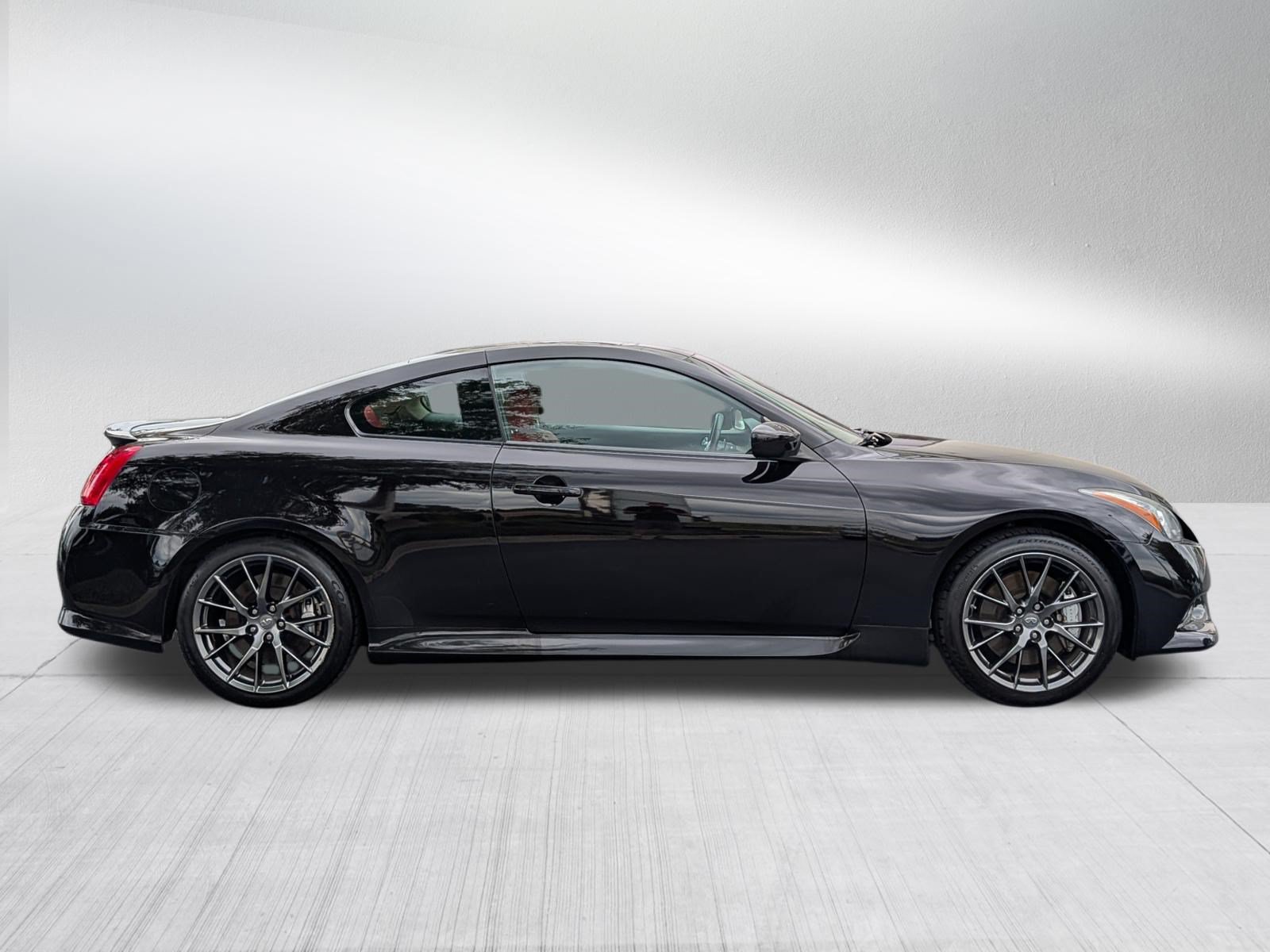 Used 2011 INFINITI G37 IPL RWD image 8