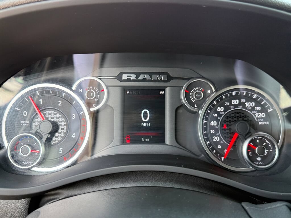 New 2026 RAM 3500 Tradesman AWD/4WD image 30