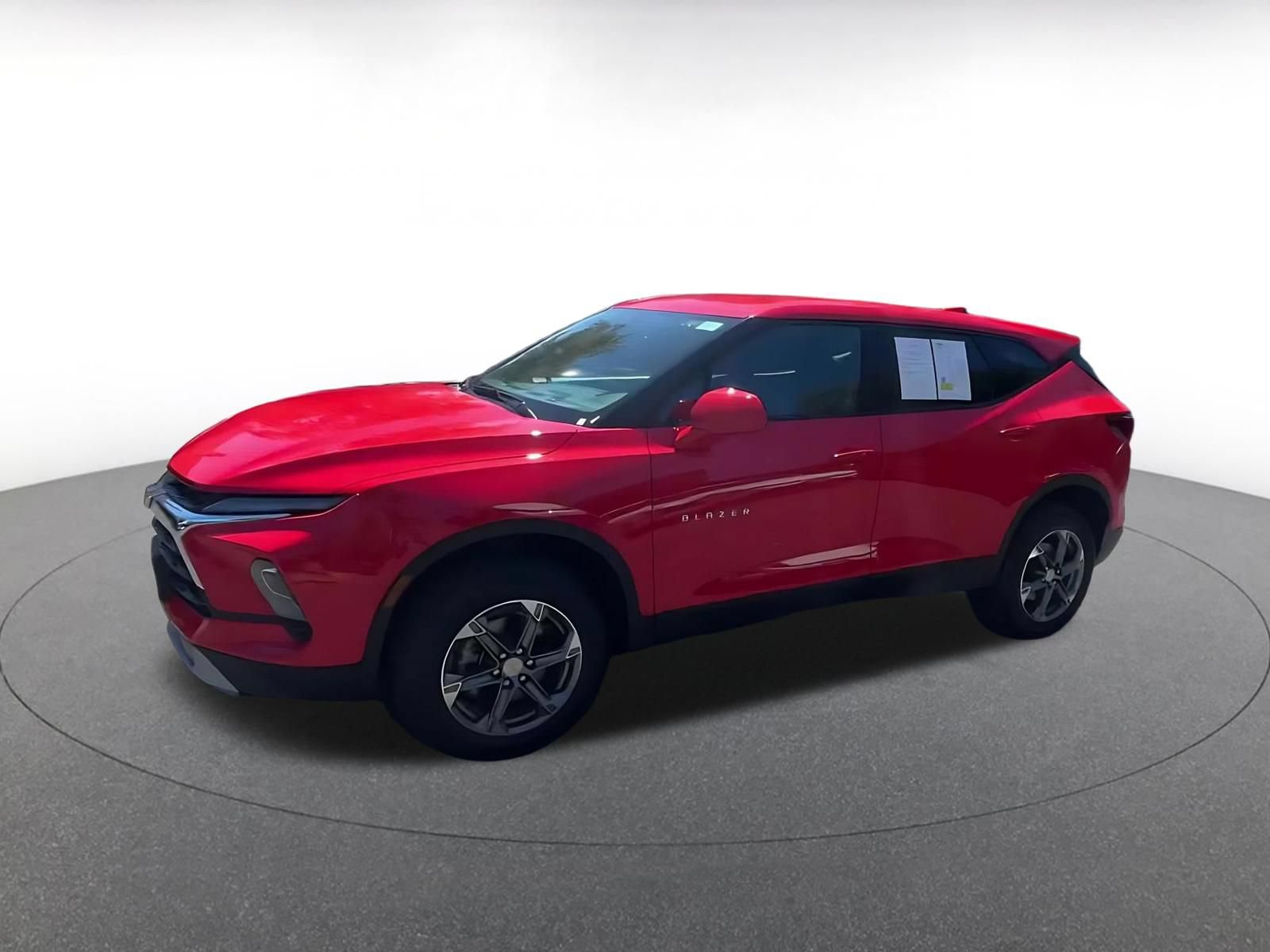 Used 2026 Chevrolet Blazer LT FWD image 8