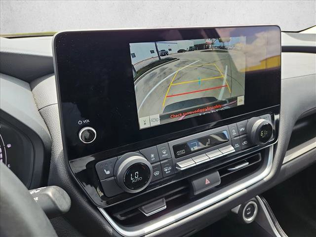 Used 2025 Toyota Grand Highlander FWD image 14
