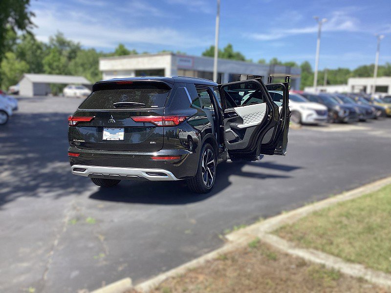 Used 2022 Mitsubishi Outlander SEL AWD/4WD image 14