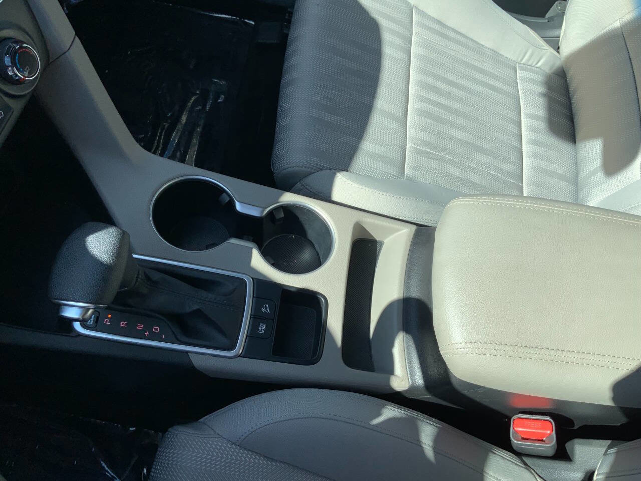 Used 2020 Kia Sportage LX FWD image 22