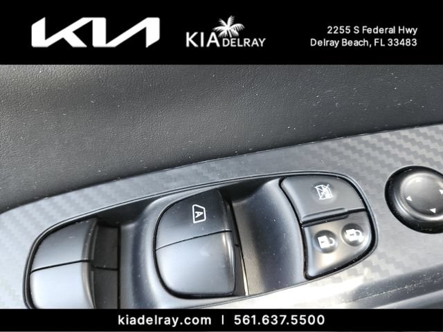 Used 2023 Nissan Sentra SV FWD image 17