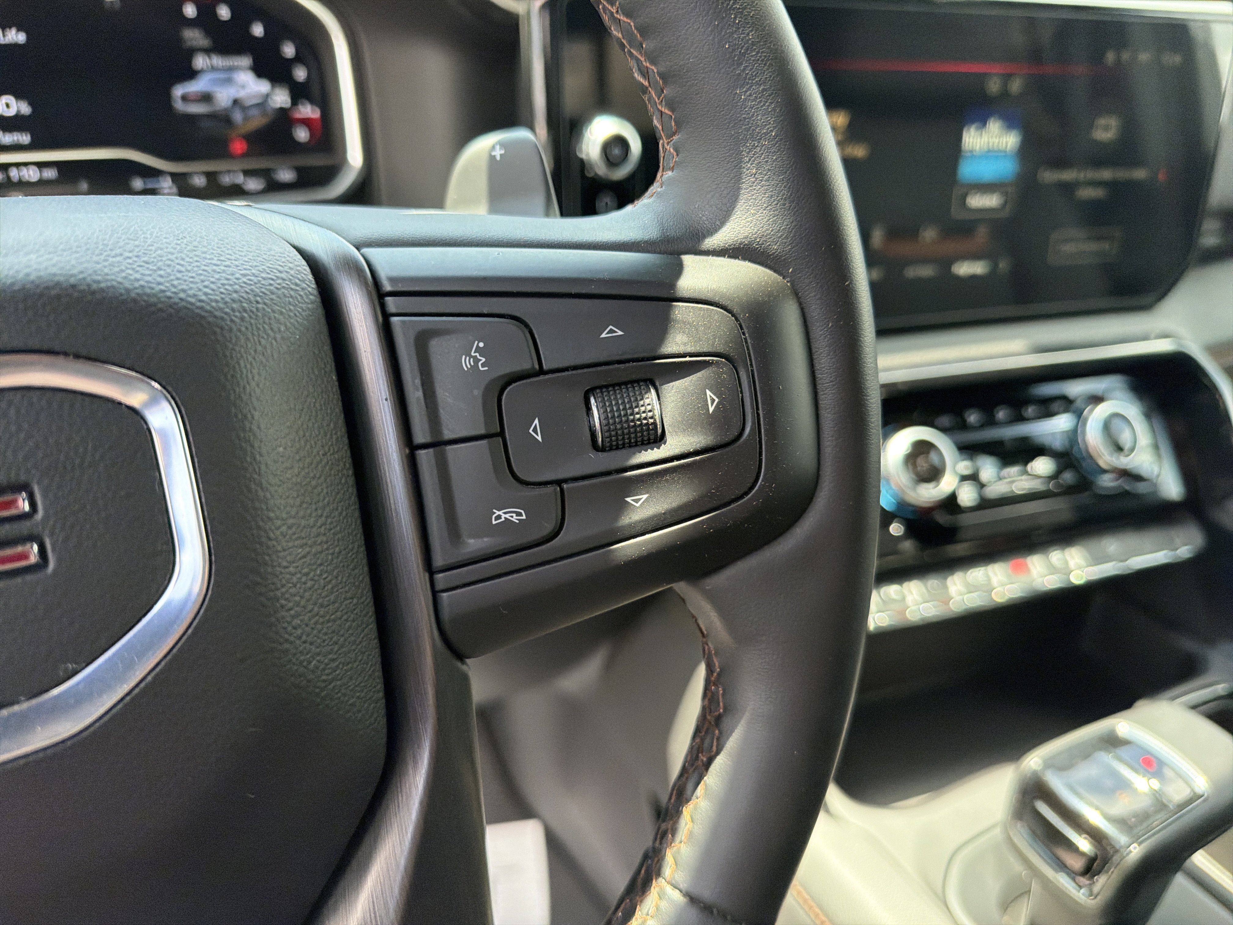 Used 2024 GMC Sierra 1500 AT4 w/ Technology Package AWD/4WD image 21