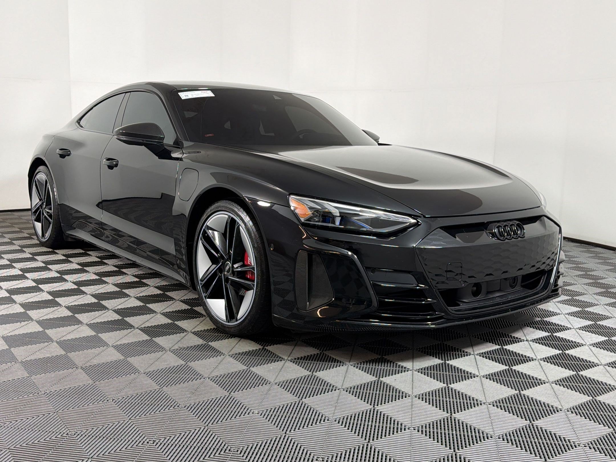 Used 2022 Audi RS e-tron GT AWD/4WD image 20
