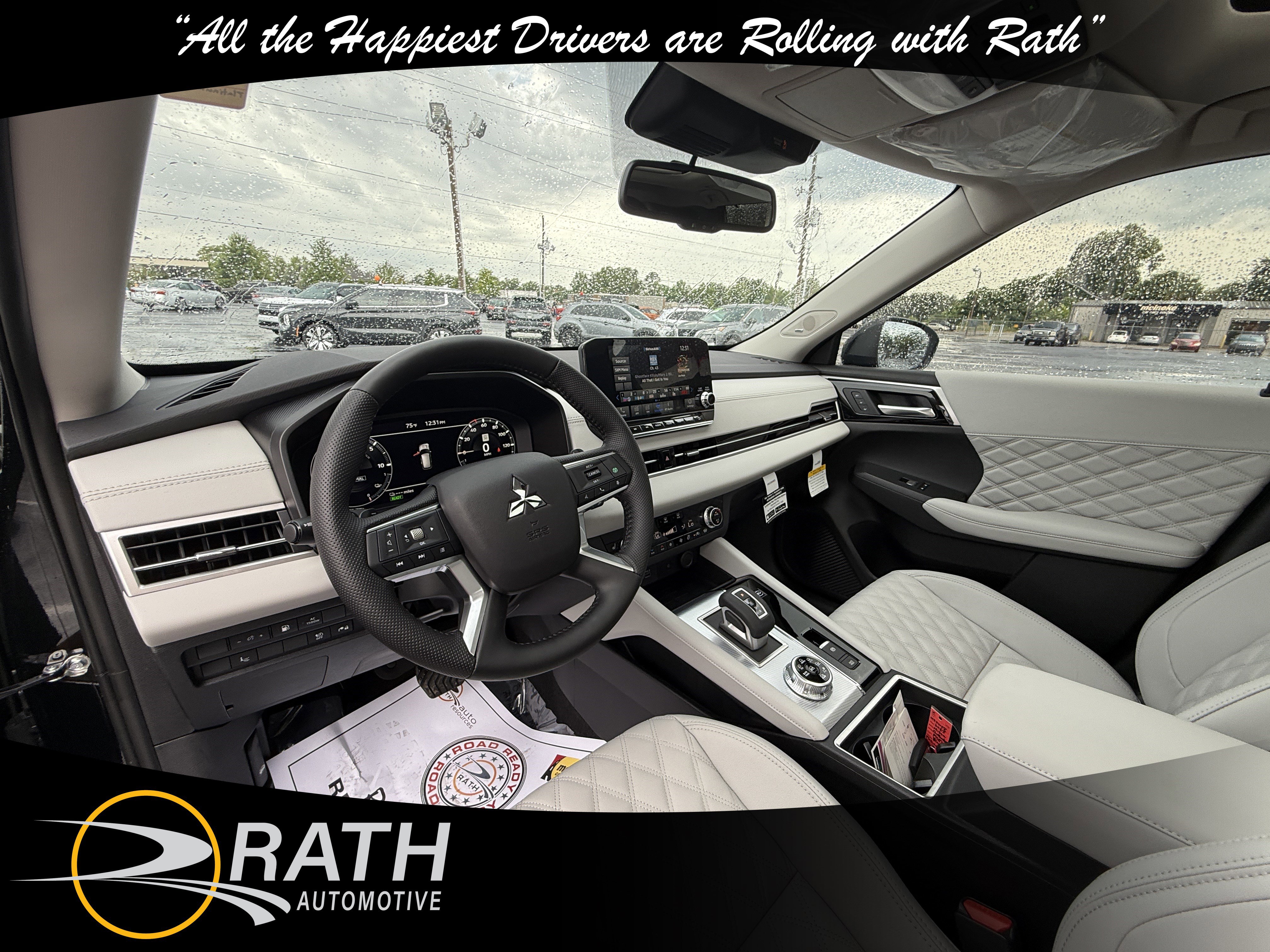 New 2025 Mitsubishi Outlander SEL image 14