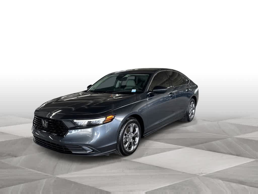 Certified 2023 Honda Accord EX image 4