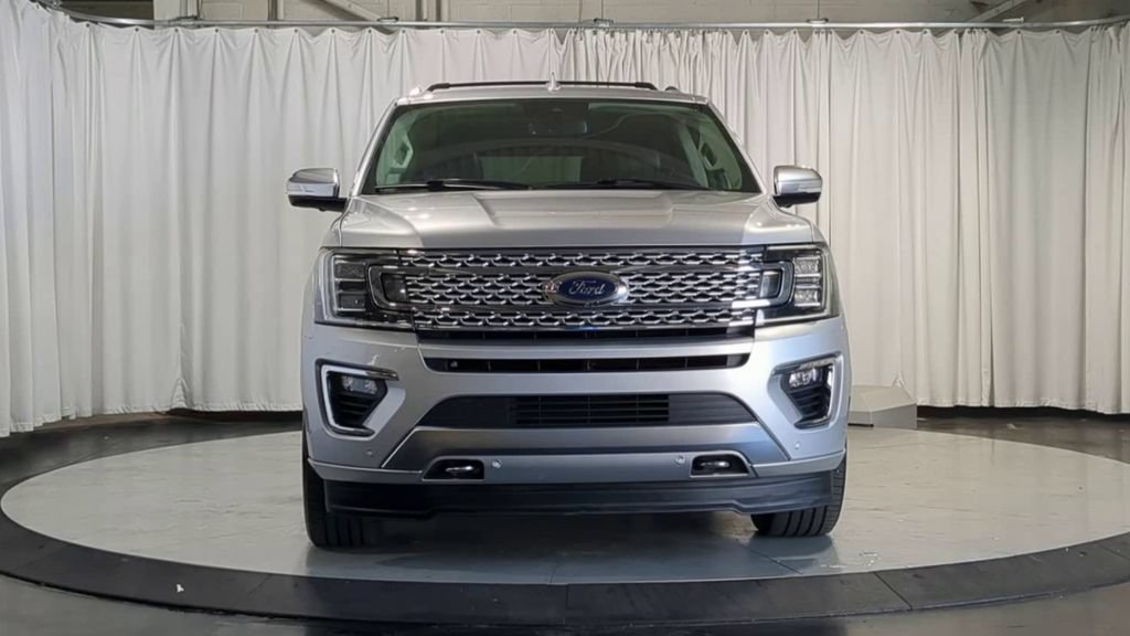 Used 2019 Ford Expedition Max Platinum AWD/4WD image 3