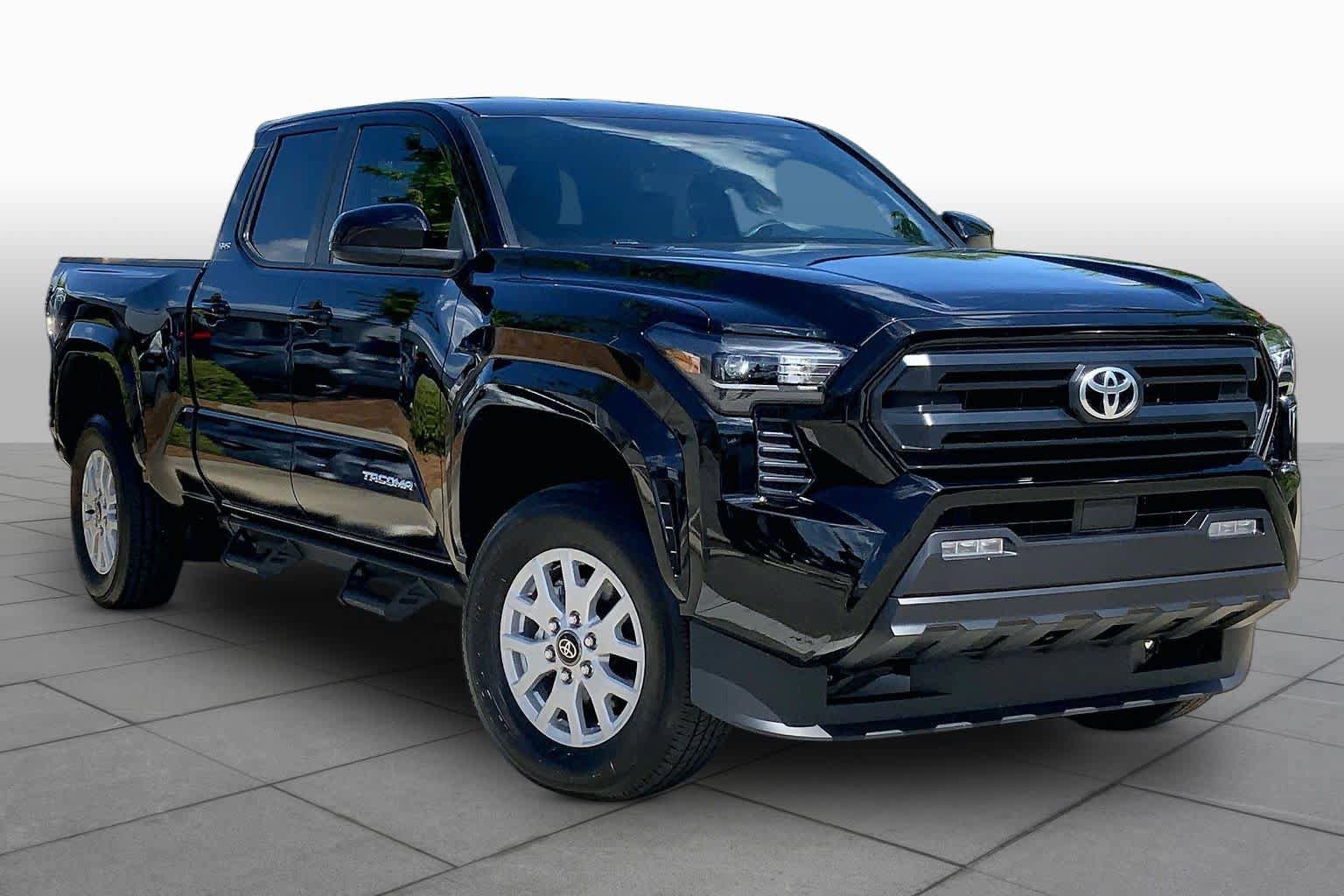 Used 2024 Toyota Tacoma SR5 AWD/4WD image 3