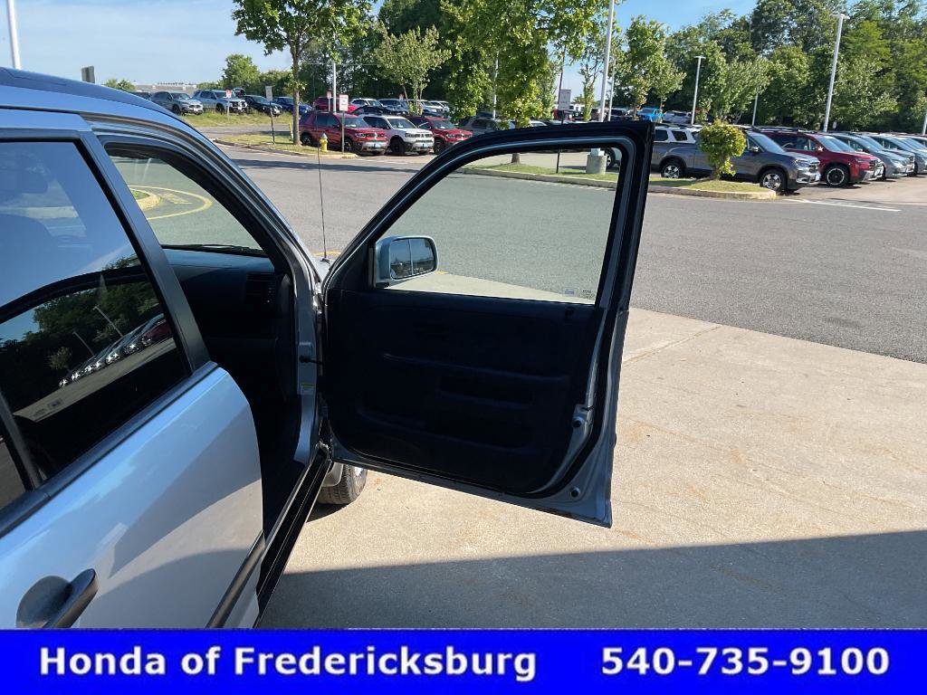 Used 2005 Honda CR-V EX image 19