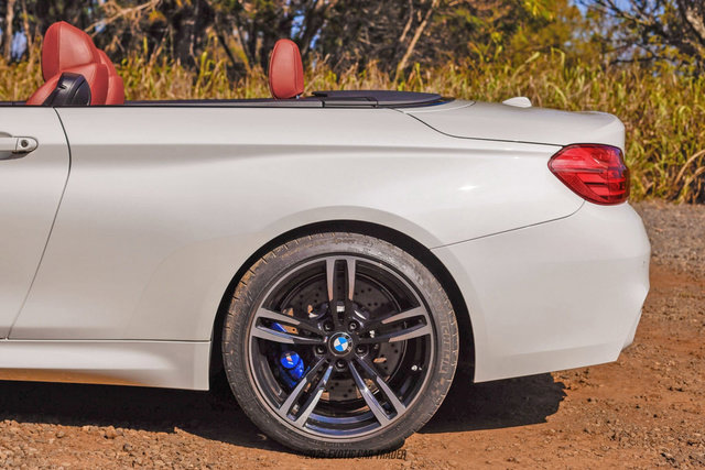 Used 2015 BMW M4 Convertible image 5