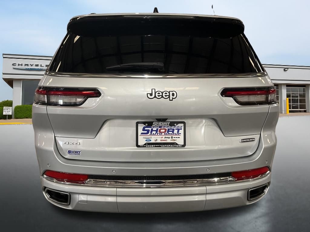 Used 2025 Jeep Grand Cherokee L Overland w/ MOPAR Finishing Package AWD/4WD image 4