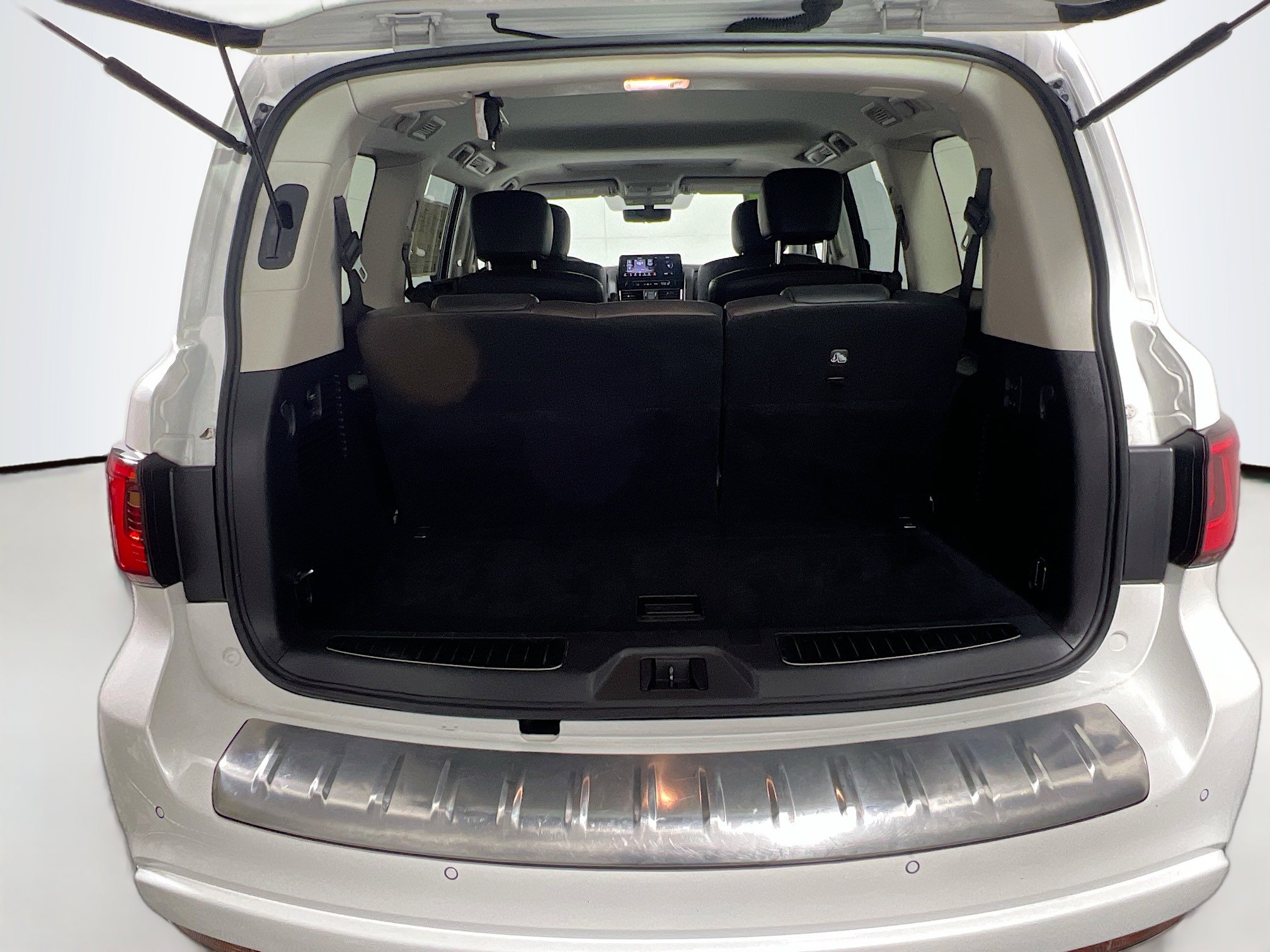 Used 2024 INFINITI QX80 Luxe image 34
