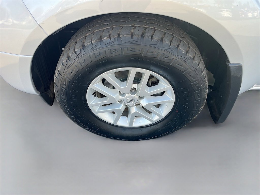 Used 2020 Nissan Frontier SV image 29