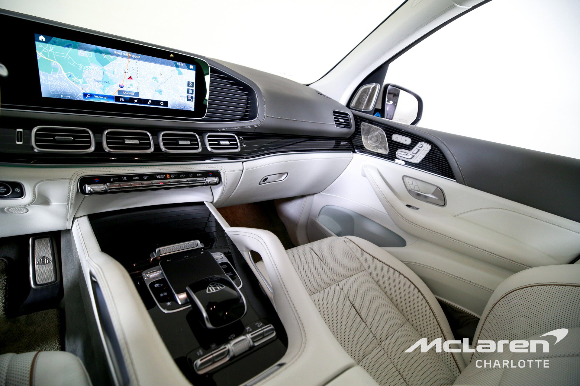 Used 2023 Mercedes-Benz Maybach GLS 600 4MATIC image 15