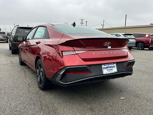 New 2026 Hyundai Elantra Sport image 3