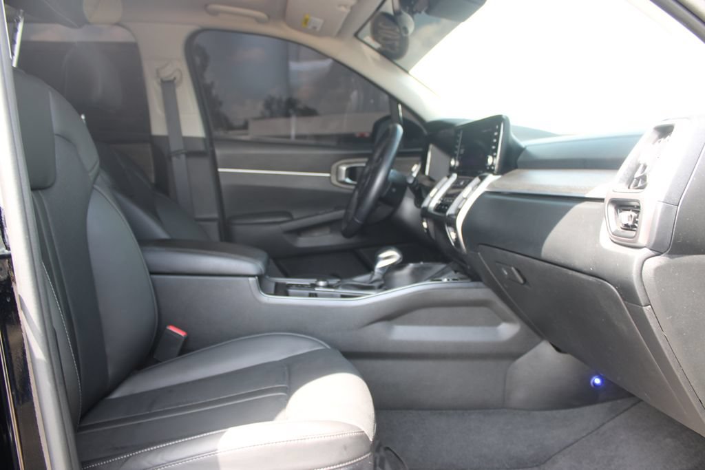 Used 2023 Kia Sorento S w/ Panoramic Sunroof Package AWD/4WD image 30