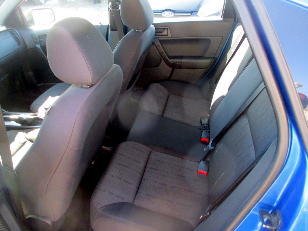 Used 2011 Ford Focus SE w/ 201A Rapid Spec Order Code image 9