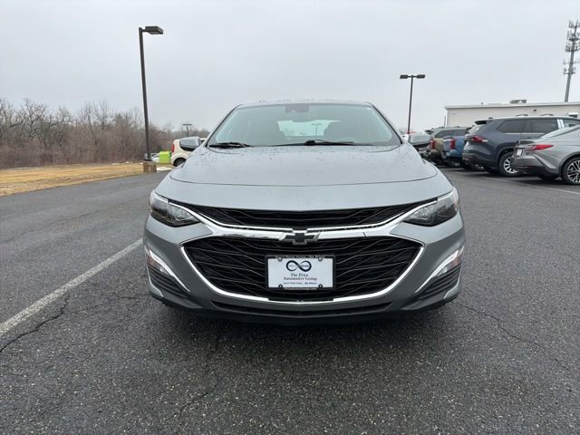 Used 2023 Chevrolet Malibu RS w/ LPO, Floor Liner Package image 3