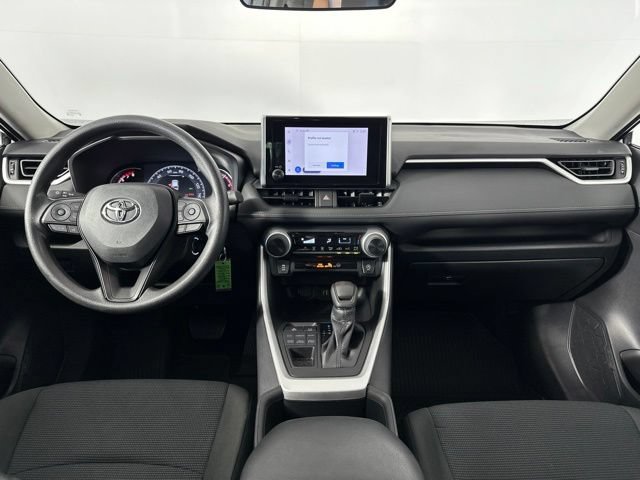Used 2023 Toyota RAV4 LE AWD/4WD image 14