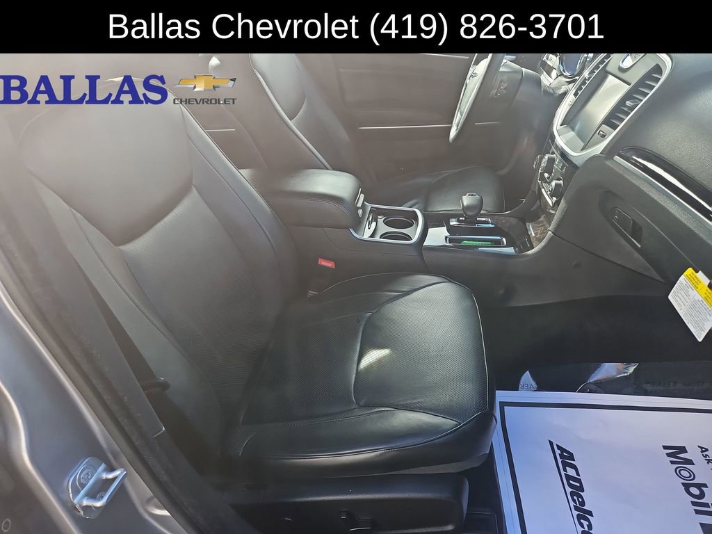 Used 2014 Chrysler 300 C w/ Light Group image 28