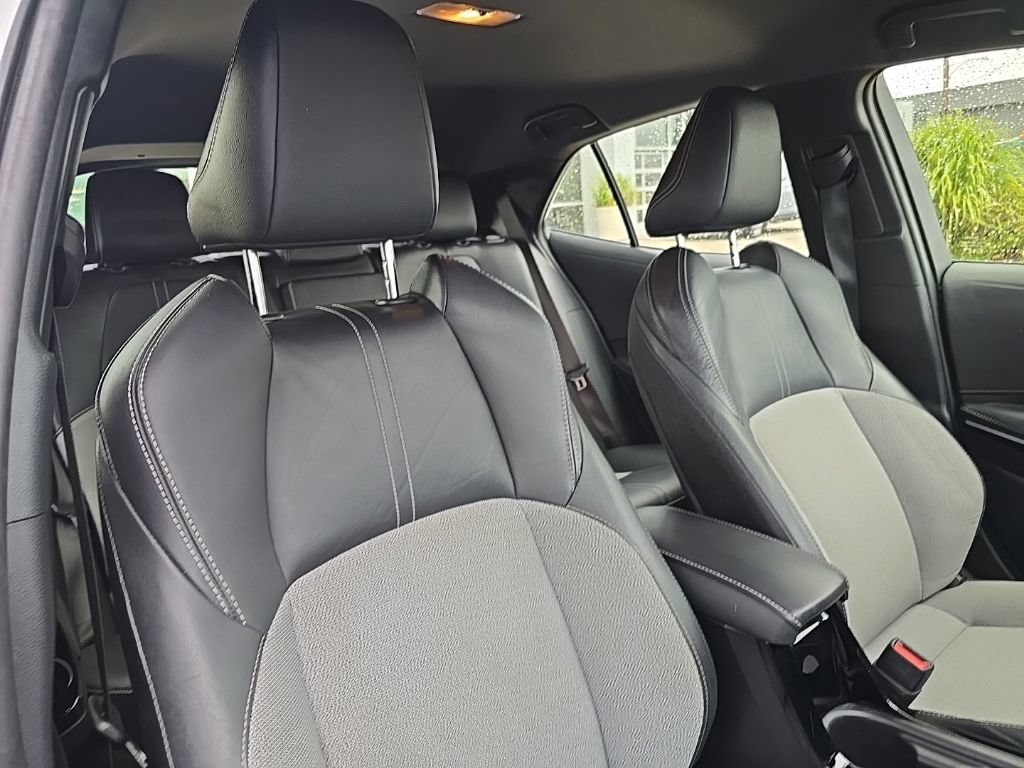 Used 2021 Toyota Corolla XSE FWD image 31