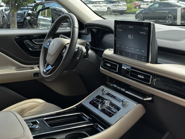 Certified 2024 Lincoln Aviator AWD w/ Elements Package image 32