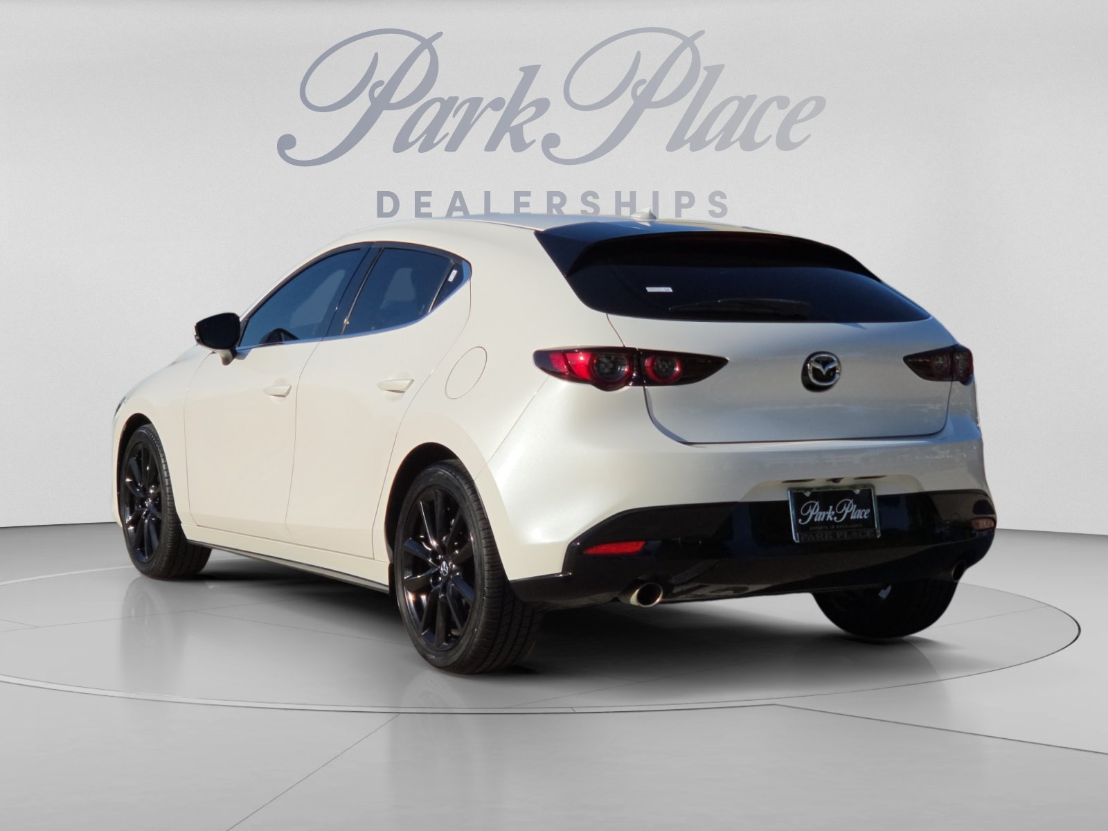 Used 2021 MAZDA MAZDA3 s FWD image 3
