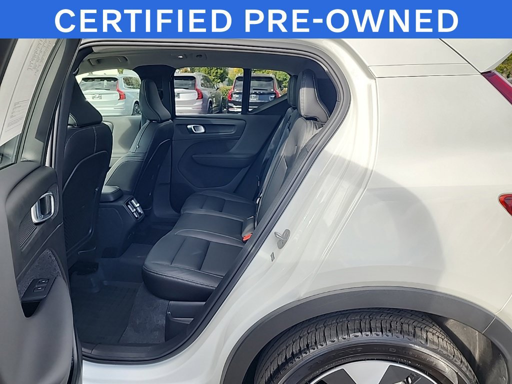 Used 2025 Volvo XC40 B5 Core w/ Protection Package Premier AWD/4WD image 14