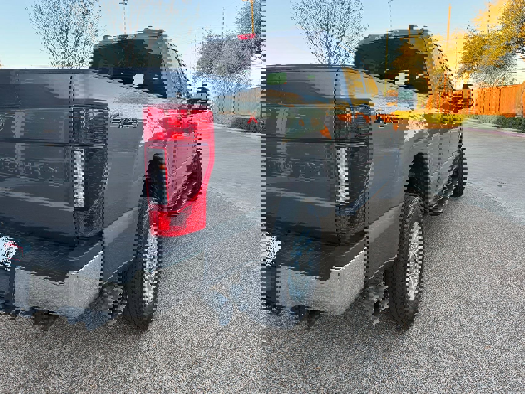 Used 2021 Ford F250 XLT AWD/4WD image 4