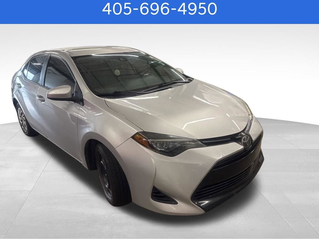 Used 2019 Toyota Corolla LE FWD image 1